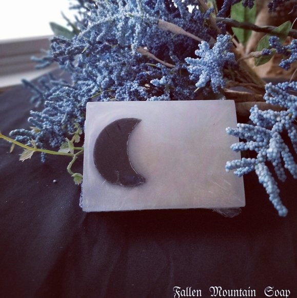 Handmade, Wildberry Soap. - Picture 1 of 1